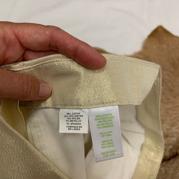 Lilly Pulitzer Liza Gold Metallic shorts size 6 - Picture 8 of 13